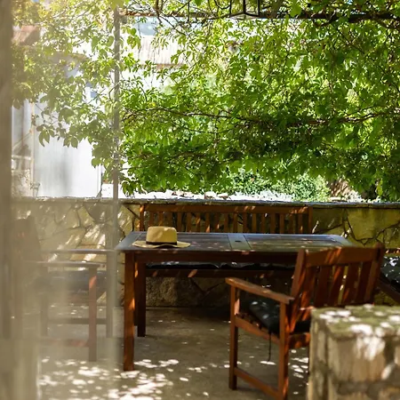 Nona Appartement Komiža